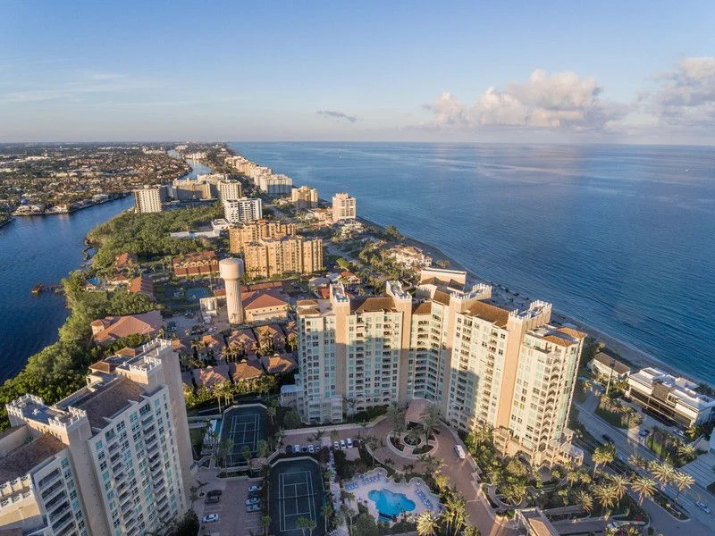 Toscana Condominiums, a residential building in Highland Beach, Florida